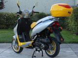 50cc scooter with large wheel